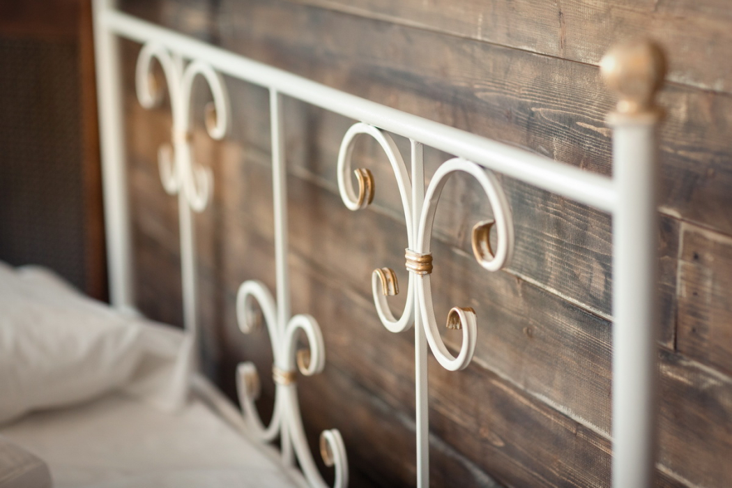 Кованые кровати, Кованая кровать Симона 1.6 с двумя спинками